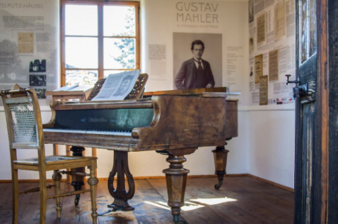 Foto : Hoe kies je de beste piano voor een gehorige woning?