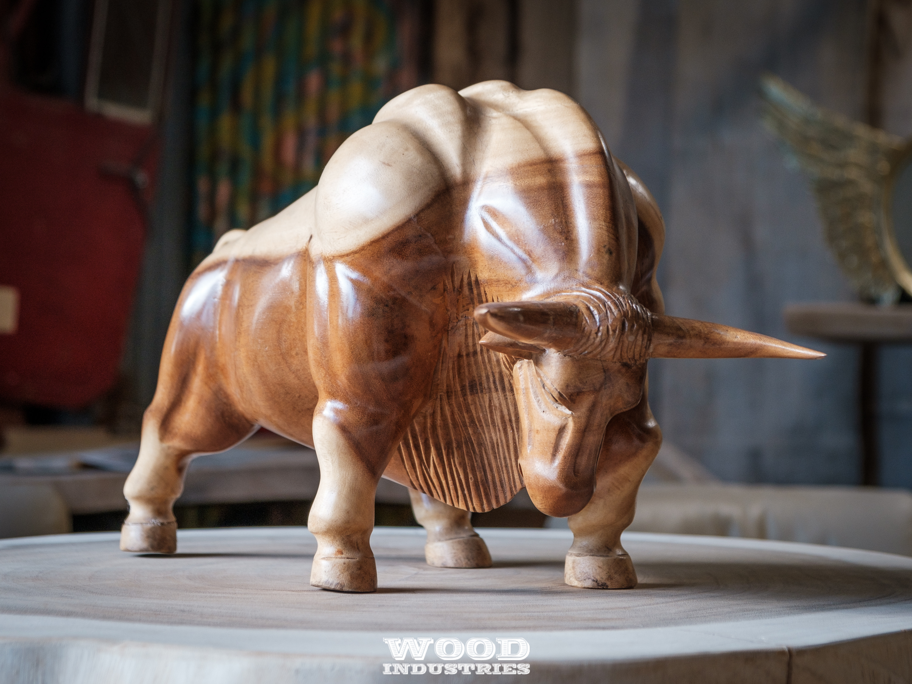 Foto : Houten stier decoratie