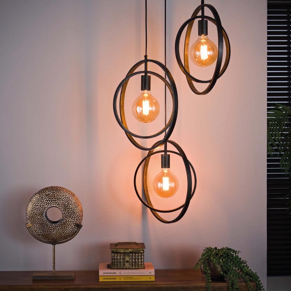 Foto: Heldr Hanglamp Riola 3L Zwart Mooielampen com