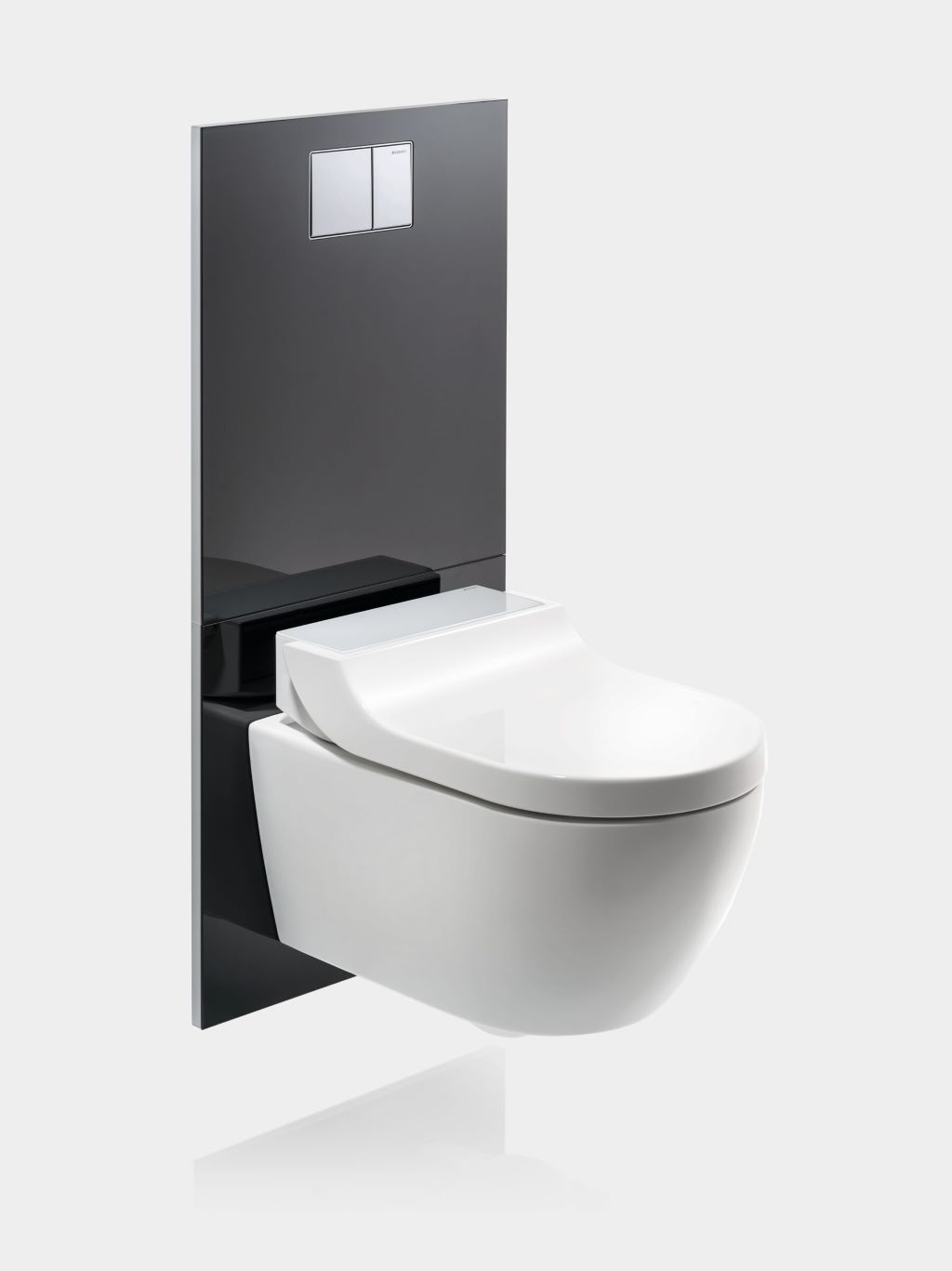 Foto: Wonennl Geberit AquaClean Tuma glass white with design plate black and Sigma60